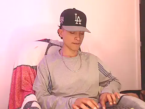 Edward_Milleer live sex cam