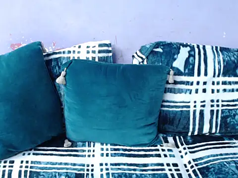 Freya_nia live sex cam