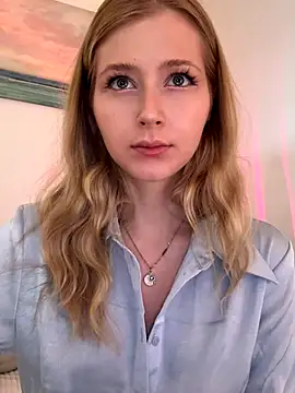 LunaRase live sex cam