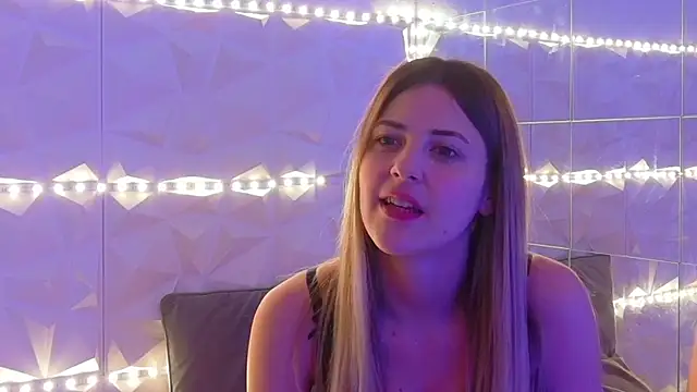 Aishha_ live sex cam