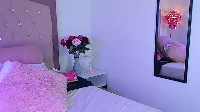 AnnadirtyXo live sex cam