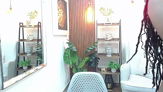 Coral_Lise live sex cam