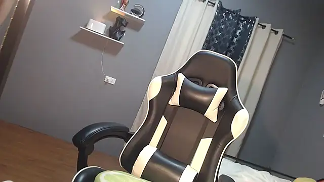 Hara_Danaya live sex cam