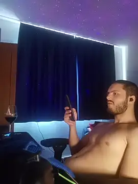 EyesNeverLies live sex cam