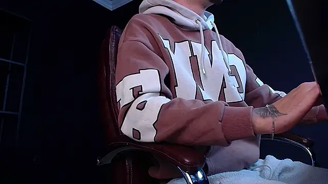 BrandonTate live sex cam