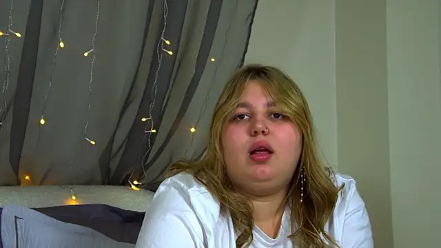 LillianKim live sex cam