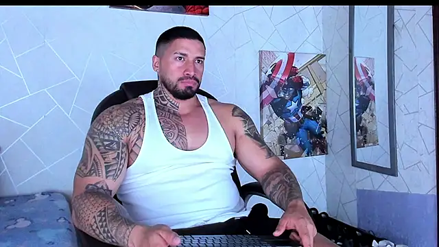 Cristian_Walker live sex cam