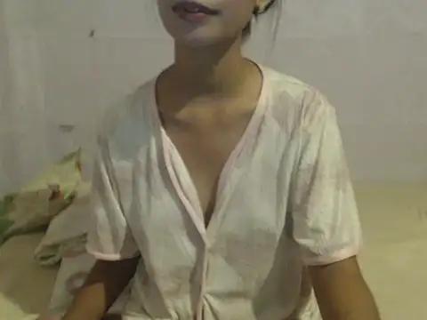 hot_babe018's cam snapshot