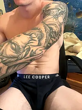 fronkie9384 live sex cam