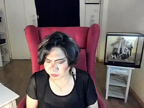 GoldenTs69 live sex cam