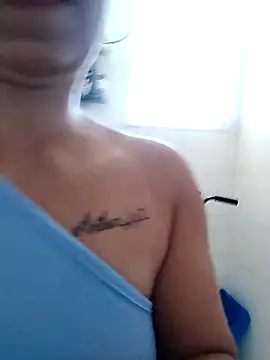 simone_wonder02's cam snapshot