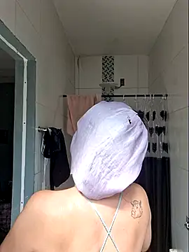 luuhcat09's cam snapshot