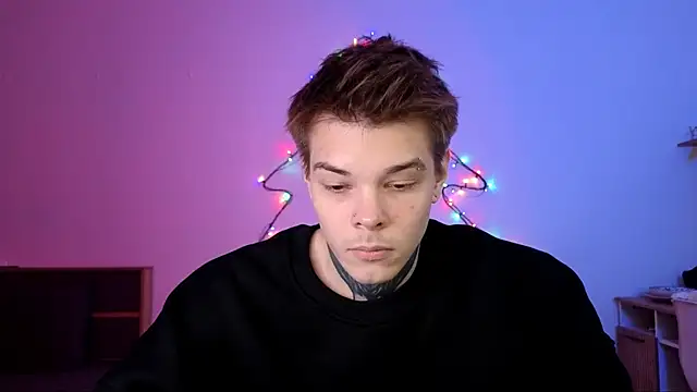 DENIS_HERE's cam snapshot