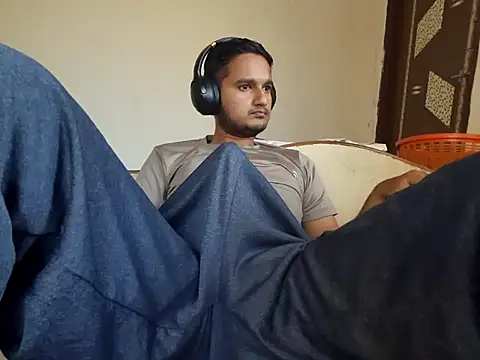 young-hairy-jon's cam snapshot