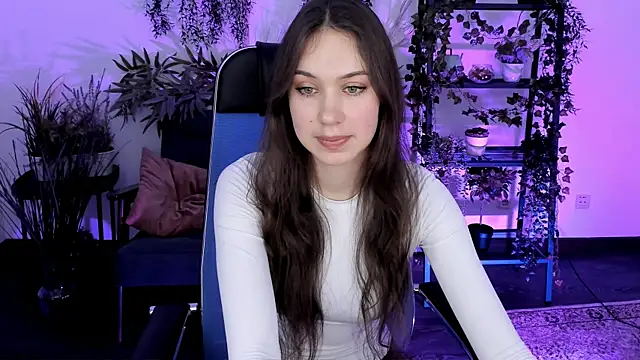 BlossomVesper's cam snapshot