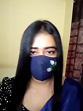 Quinn_SAHIBAA's cam snapshot