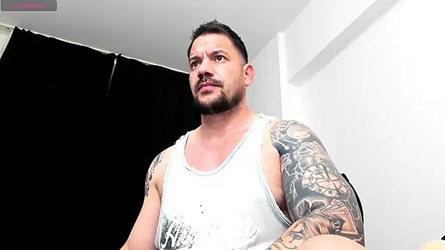 musclemonster31's cam snapshot