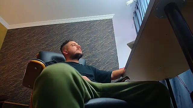 JoshKnights's cam snapshot