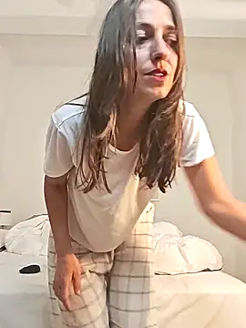 DaisyDea's cam snapshot