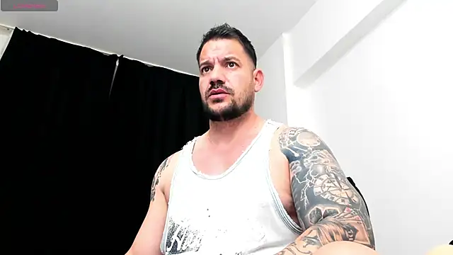 musclemonster31's cam snapshot