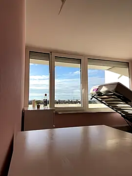 Emilia_Mausi's cam snapshot