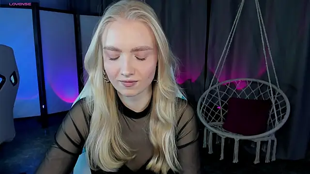 TessaGrays's cam snapshot