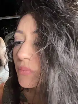 YourPlayfulCouple's cam snapshot