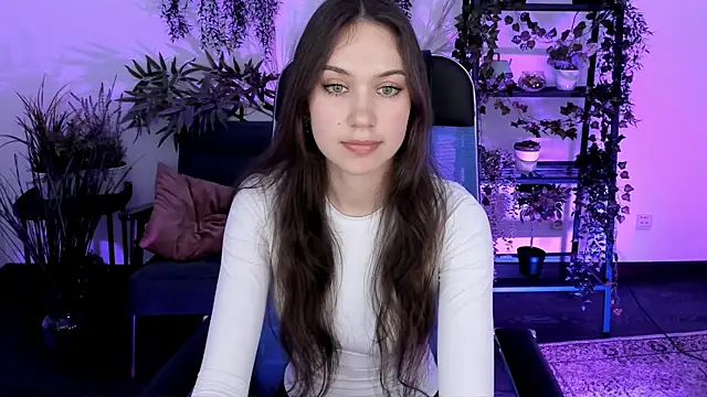 BlossomVesper's cam snapshot