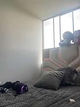 RedFox_Golden's cam snapshot