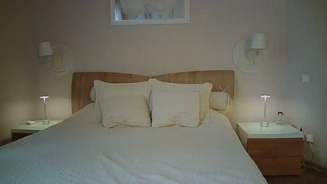 Luna_Hoty's cam snapshot