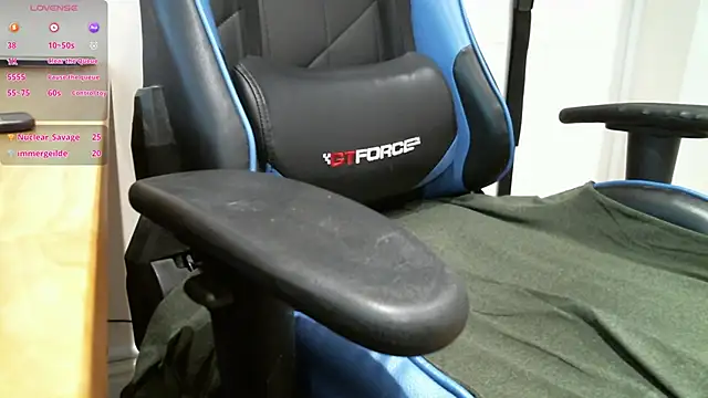 RobinsKrew's cam snapshot