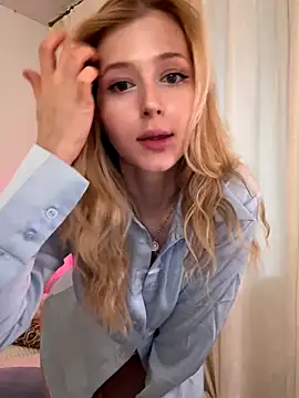 LunaRase's cam snapshot