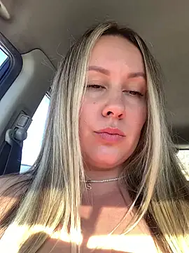 Mona_Plus live sex cam