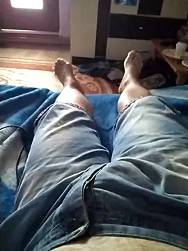 nudistu021's cam snapshot