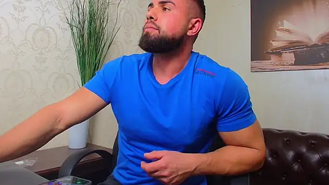 HayesWood's cam snapshot