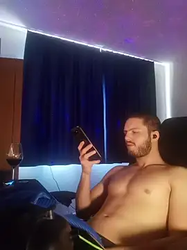 EyesNeverLies's cam snapshot