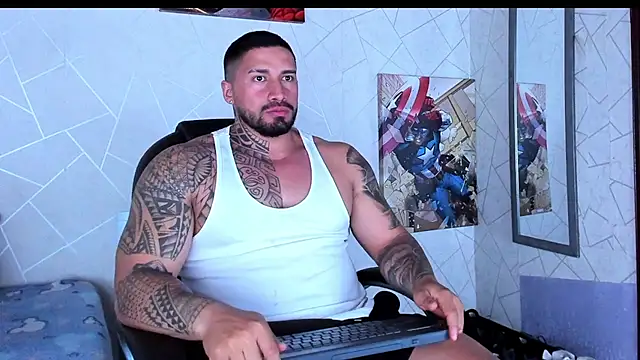 Cristian_Walker live sex cam