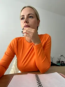 streetdoll live sex cam