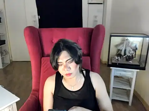 GoldenTs69 live sex cam