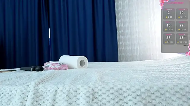 Brilliant-Kiss live sex cam