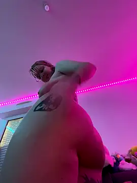 LaskaLeRoomba's cam snapshot