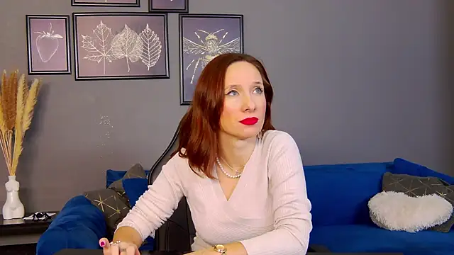 AnneHove live sex cam