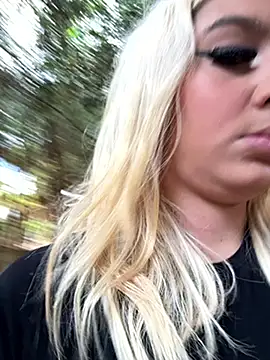 hotamanda01 live sex cam