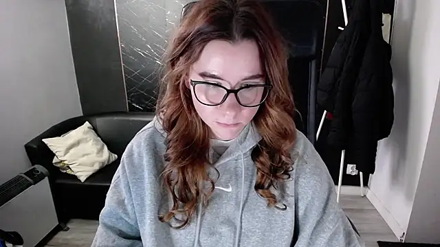 littleviki7 live sex cam