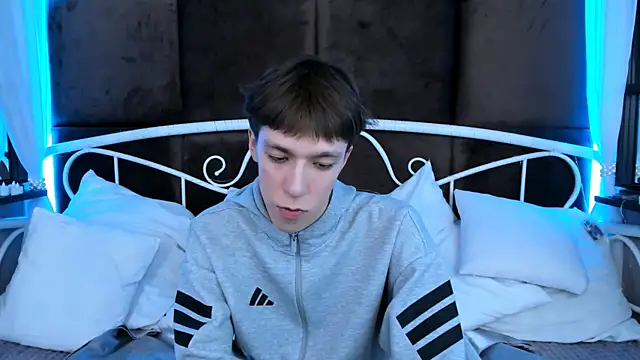 MarkBranston live sex cam