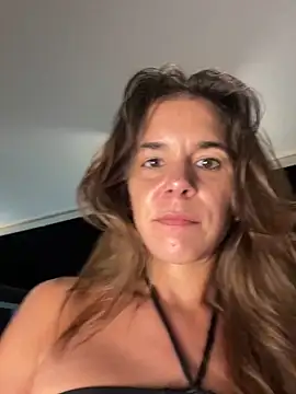 JuicyFruits93 live sex cam