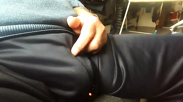 schwanzi_bua's cam snapshot