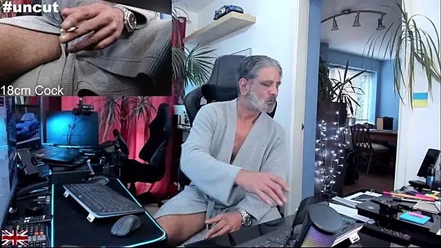 OnlineBossUK live sex cam