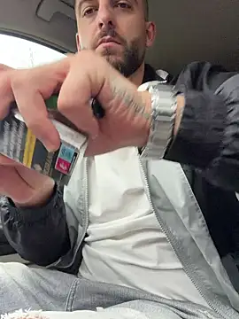 Pablo_Hornyguy95 live sex cam