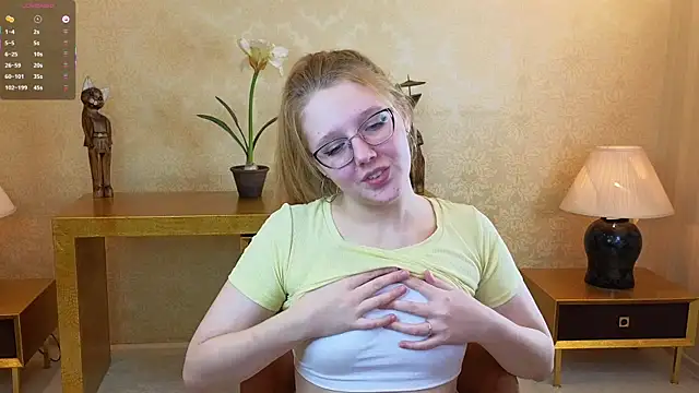 AlinaAldrete live sex cam